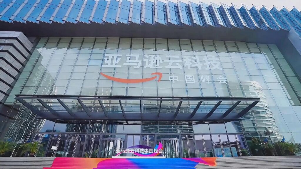 亚马逊云科技推出Qwen3与DeepSeek-V3.1的完全托管服务